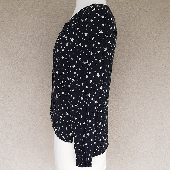 Forever 21 Women's Black Top with White Stars - Picture 5 of 9